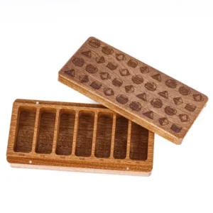 Sapele Engraved Dice Box RPG Dėklas Kauliukams